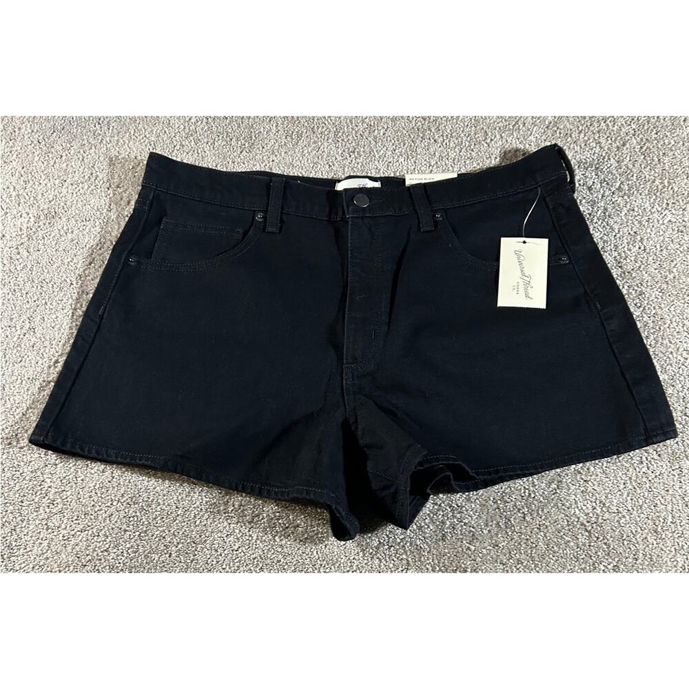 Universal Thread Black Women's Shorts